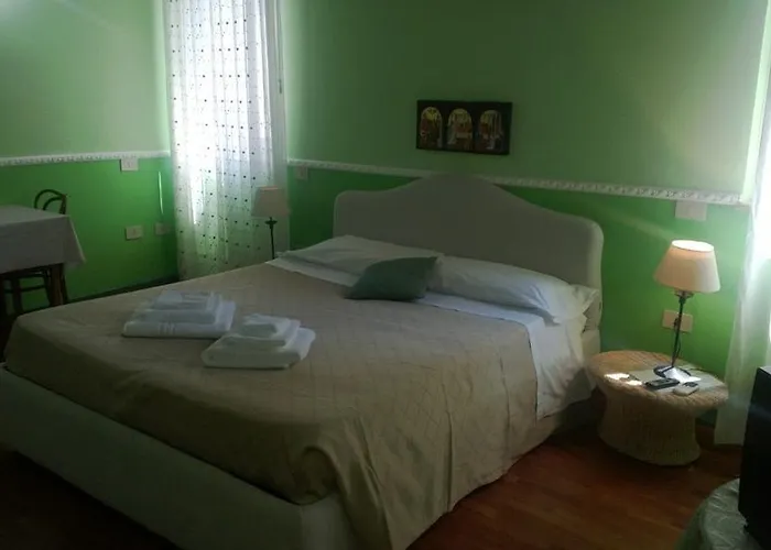 Alle Giostre Antico Alloggio 게스트하우스 *