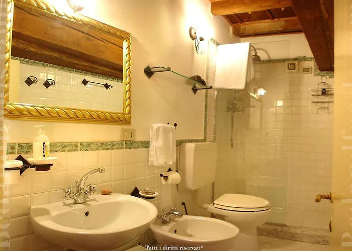 Alle Giostre Antico Alloggio 게스트하우스 *